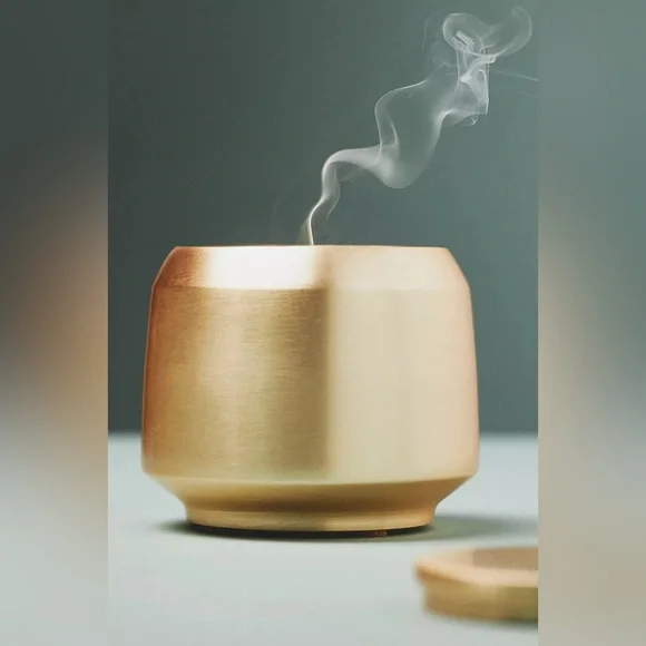 The Gather Candle by Anthropologie: Ambered Topaz - Mini FLAWS - Picture 3 of 8